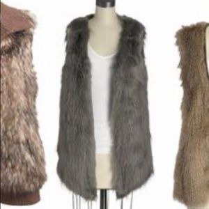 Kensie Dark Gray Faux Fur Vest Size Small